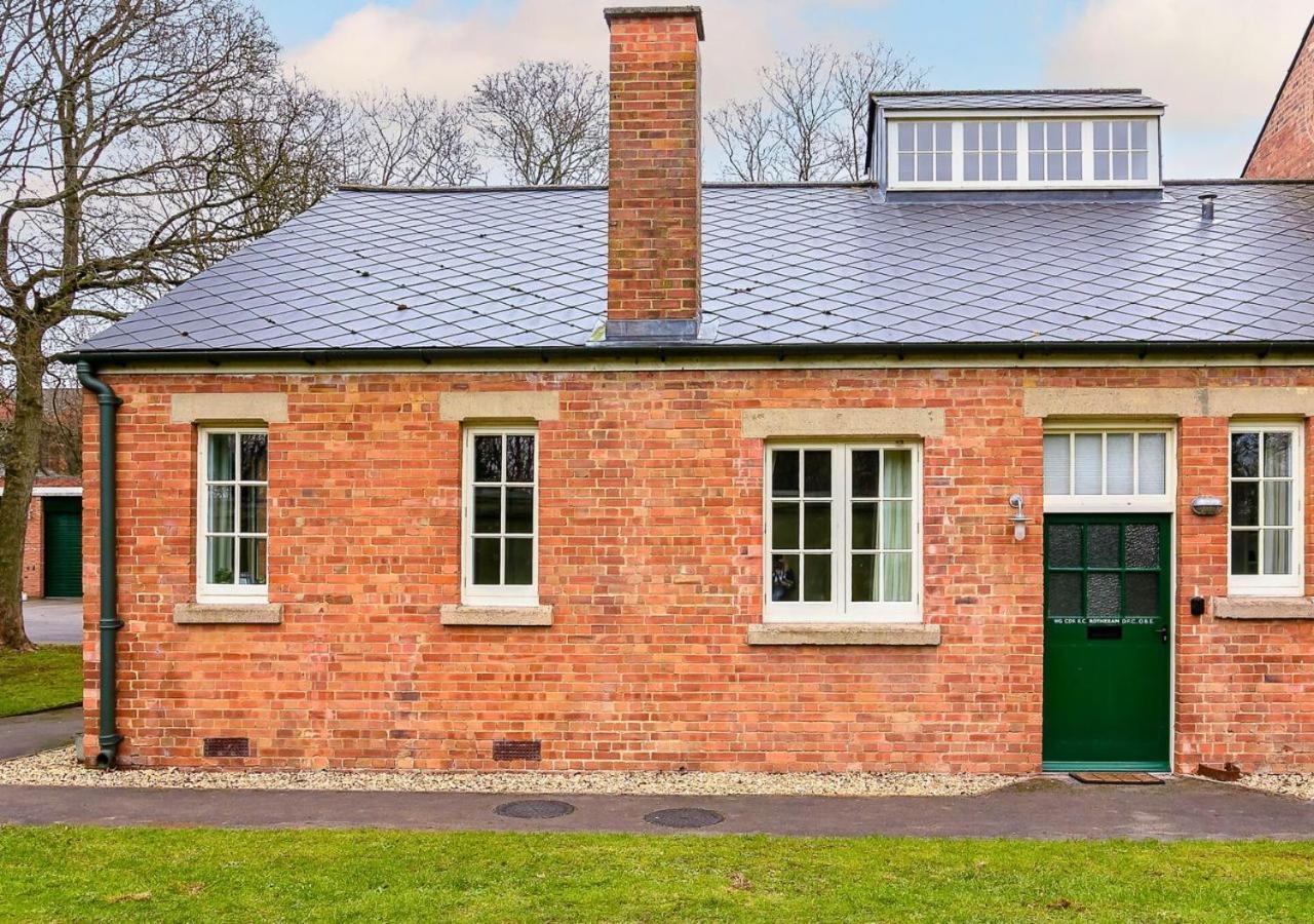 Ferienwohnung Bowen-Buscarlet Bicester Exterior foto